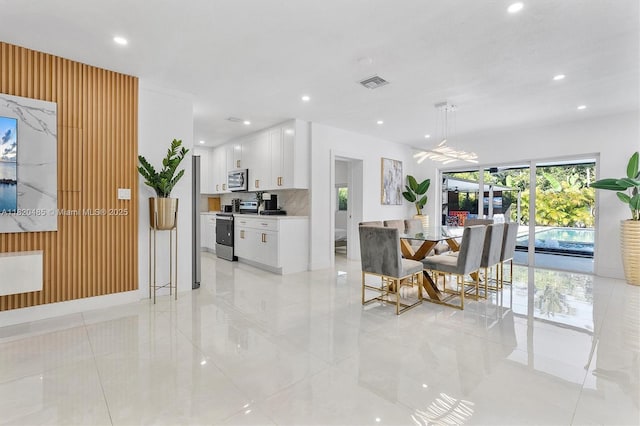 225 NE 150th St, Miami, FL 33161 - photo 13