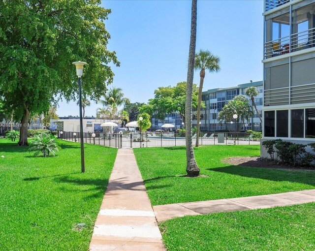 2781 Taft St Unit 308, Hollywood, FL 33020 - view of property's community