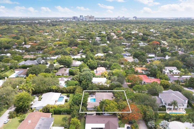 11900 SW 72nd Pl, Pinecrest, FL 33156 - aerial overview of property's location with property boundaries highlighted