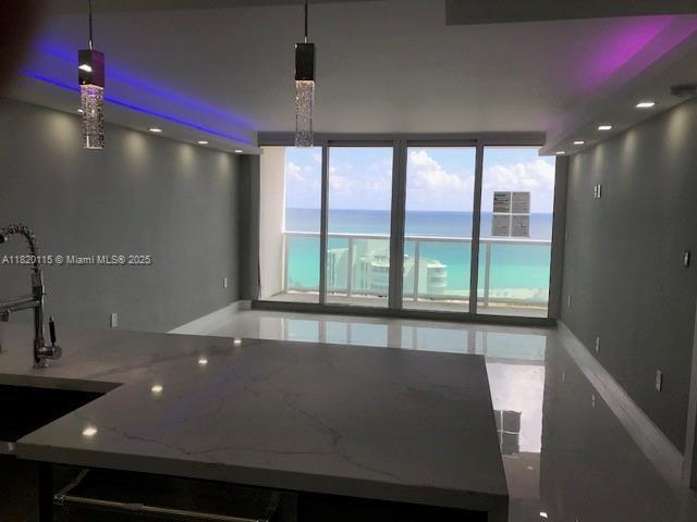 100 Bayview Dr Unit 1609, Sunny Isles Beach, FL 33160 - photo 4