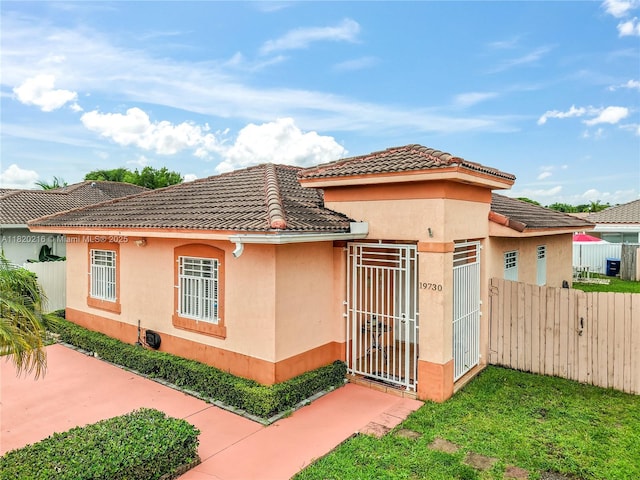 19730 NW 78th Path, Hialeah, FL 33015 - photo 2