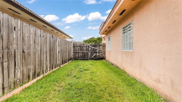 19730 NW 78th Path, Hialeah, FL 33015 - view of yard