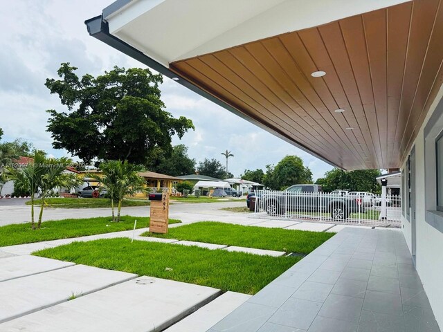 543 E 61st St, Hialeah, FL 33013 - view of yard