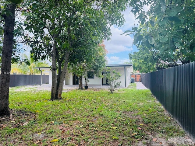 543 E 61st St, Hialeah, FL 33013 - view of fenced backyard