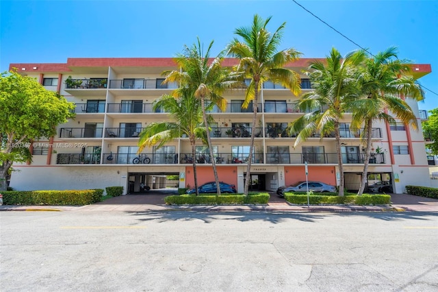 7801 Abbott Ave Unit 307, Miami Beach, FL 33141 - view of apartment building / complex