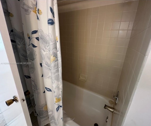 4659 NW 97th Ct Unit 35, Doral, FL 33178 - full bath with shower / bathtub combination with curtain