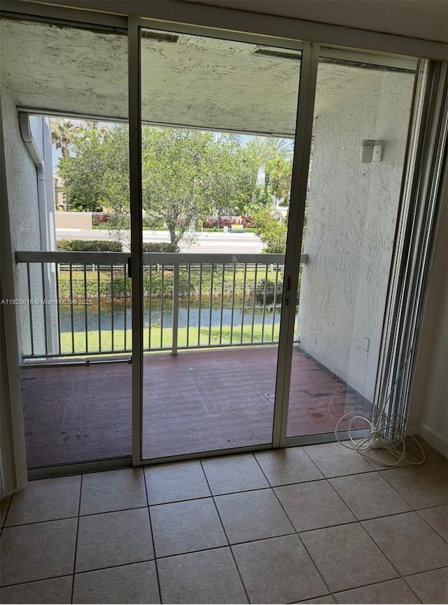 4659 NW 97th Ct Unit 35, Doral, FL 33178 - entryway with tile patterned flooring