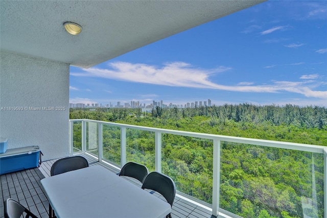 14951 Royal Oaks Ln Unit 803, North Miami, FL 33181 - balcony featuring a forest view and a view of skyline