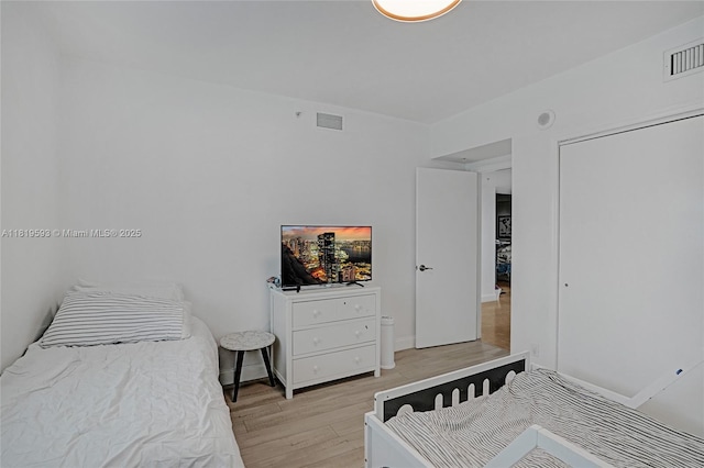 14951 Royal Oaks Ln Unit 803, North Miami, FL 33181 - bedroom featuring light wood finished floors