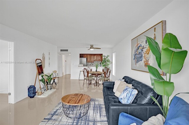 7118 Bonita Dr Unit 405, Miami Beach, FL 33141 - living area featuring a ceiling fan
