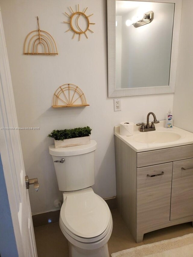 7118 Bonita Dr Unit 405, Miami Beach, FL 33141 - bathroom with vanity and toilet