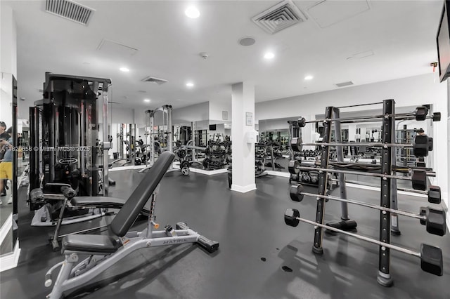 1250 S Miami Ave Unit 2210, Miami, FL 33130 - workout area featuring recessed lighting