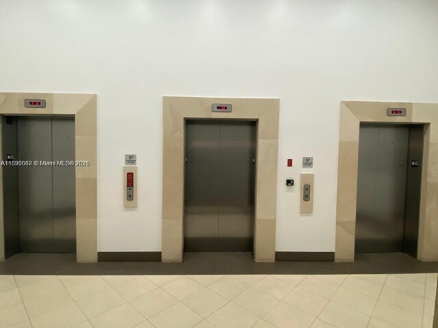 665 NE 25th St Unit 1102, Miami, FL 33137 - view of lobby