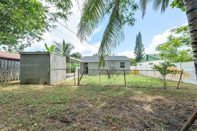 602 El Prado, West Palm Beach, FL 33405 - back of property with a fenced backyard