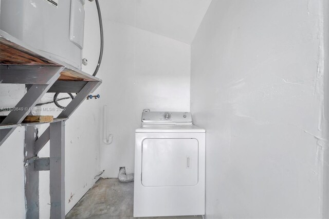 602 El Prado, West Palm Beach, FL 33405 - washroom with washer / dryer