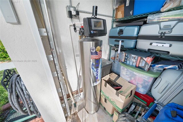 15872 NW 21st St, Pembroke Pines, FL 33028 - view of storage area