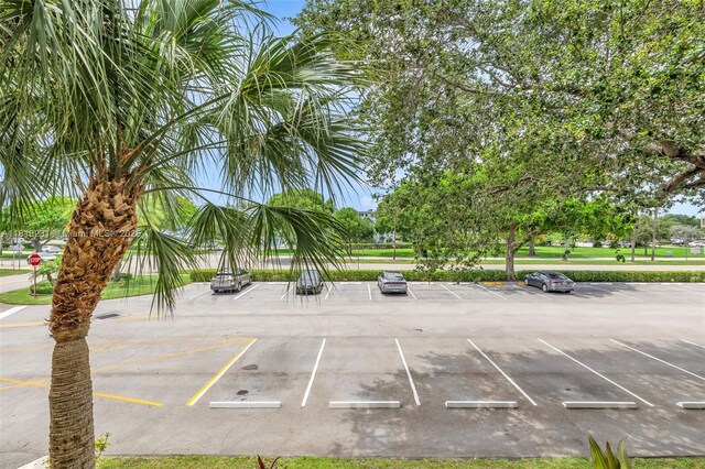 2026 Berkshire B 2026, Deerfield Beach, FL 33442 - view of uncovered parking lot