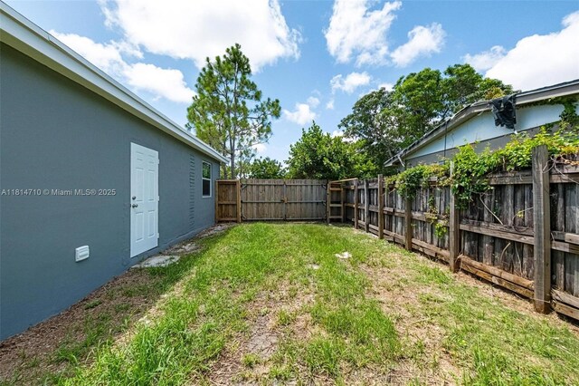 9221 SW 167th Ter, Palmetto Bay, FL 33157 - view of fenced backyard