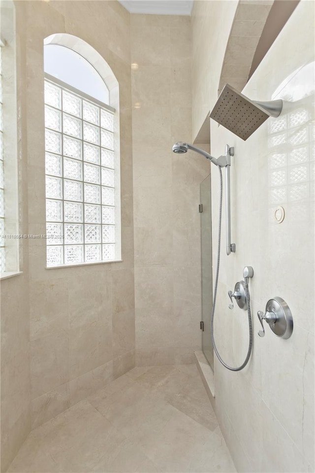 10985 Canary Island Ct, Plantation, FL 33324 - full bathroom featuring a tile shower