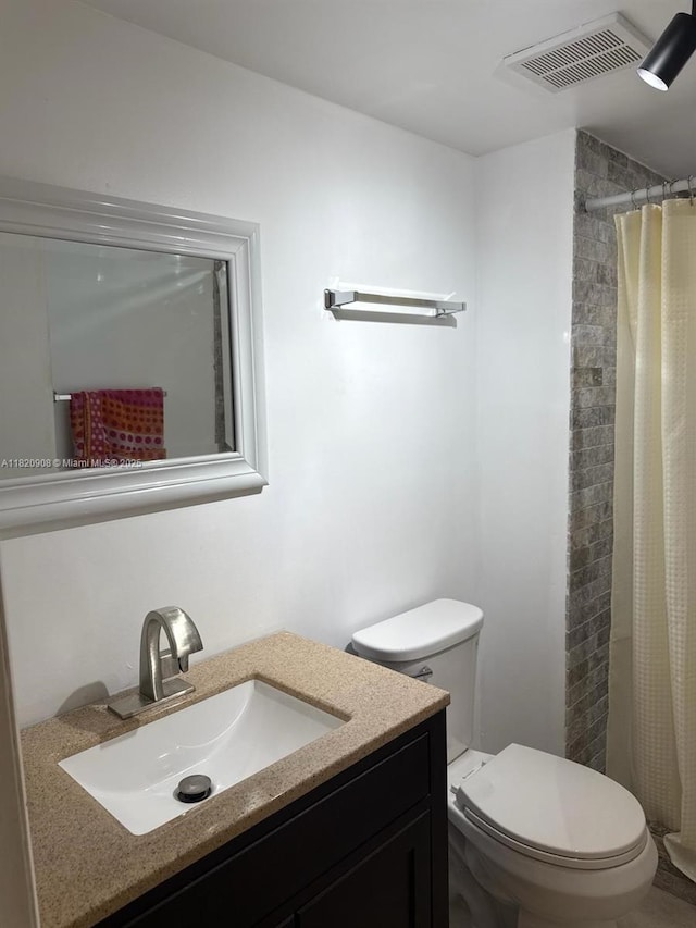 2900 Fiore Way Unit 1080, Delray Beach, FL 33445 - bathroom featuring vanity and curtained shower