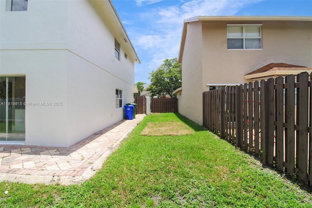 9741 SW 12th St, Pembroke Pines, FL 33025 - view of yard
