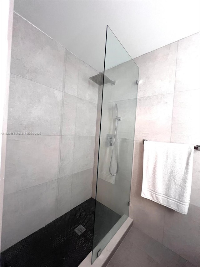 3003 Deer Creek Lake Shore Dr Unit 3003, Deerfield Beach, FL 33442 - full bathroom with walk in shower