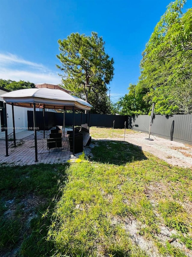 872 NW 16th Ter, Fort Lauderdale, FL 33311 - photo 2