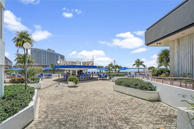 999 Brickell Bay Dr Unit 711, Miami, FL 33131 - view of property's community