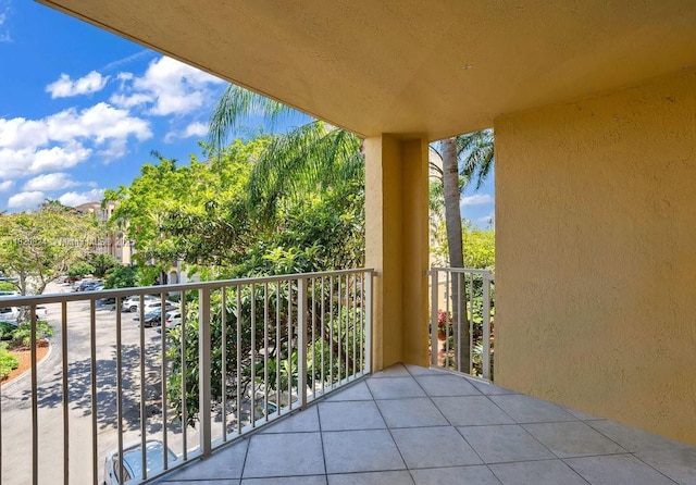 19555 E Country Club Dr Unit 8307, Aventura, FL 33180 - photo 2