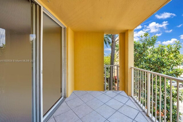 19555 E Country Club Dr Unit 8307, Aventura, FL 33180 - photo 3
