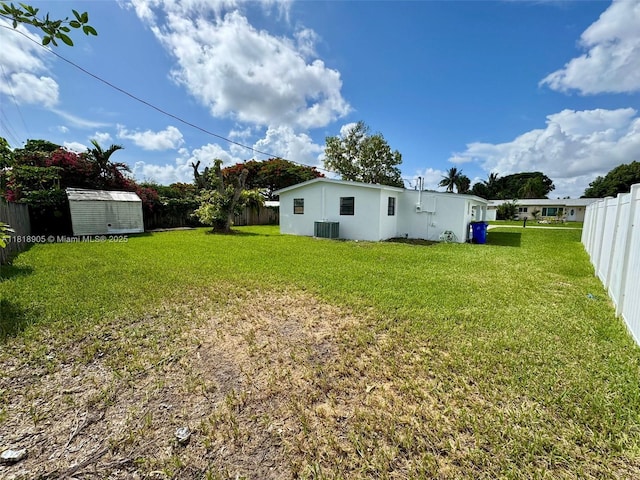 6213 NW 9th St, Margate, FL 33063 - view of yard with an outbuilding