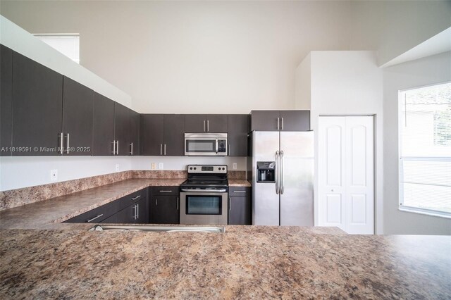 1202 NE 37th Pl, Homestead, FL 33033 - photo 6