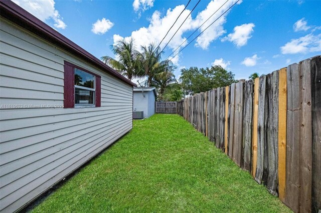 1300 NE 210th Ter, Miami, FL 33179 - photo 32