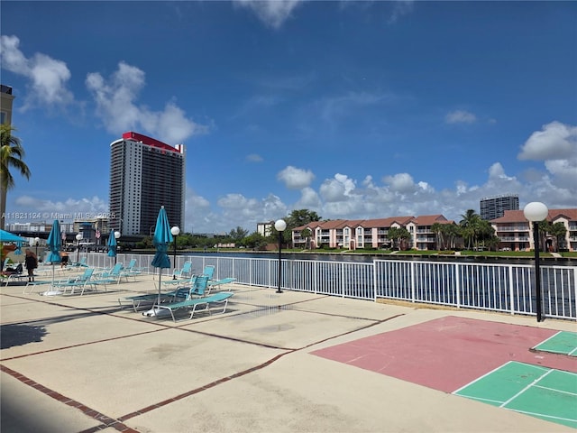 3800 S Ocean Dr Unit 425, Hollywood, FL 33019 - view of property's community featuring a water view
