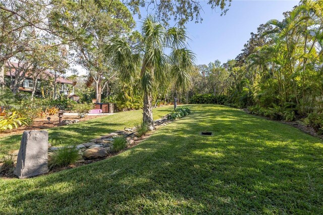 8755 Commodore Dr, Seminole, FL 33776 - view of grassy yard