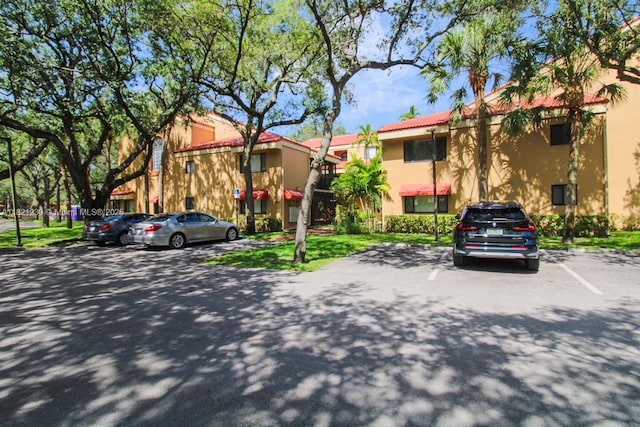 15495 N Miami Lakeway N Unit 102, Miami Lakes, FL 33014 - photo 2