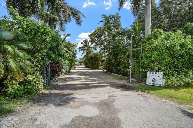 16375 SW 304th St, Homestead, FL 33033 - photo 2
