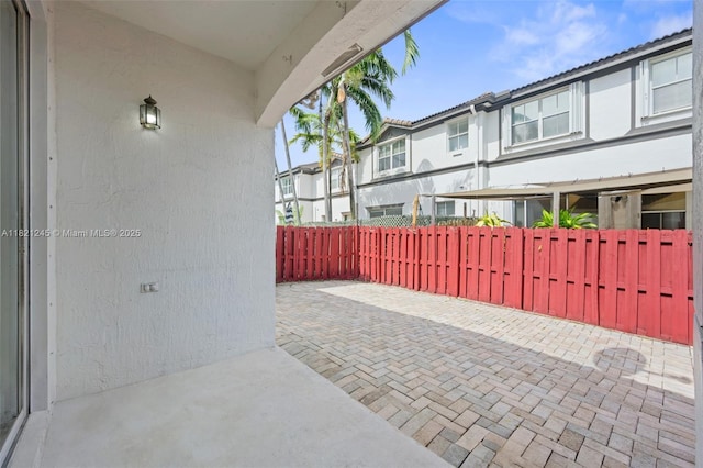 7633 NW 114th Path Unit 7633, Doral, FL 33178 - view of patio featuring a residential view