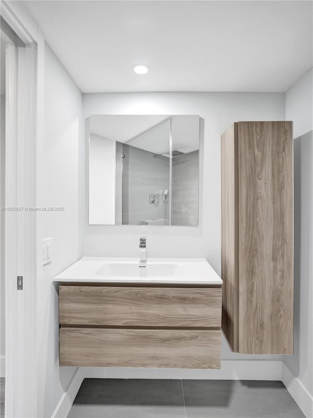 605 Oaks Dr Unit 309, Pompano Beach, FL 33069 - bathroom featuring vanity and recessed lighting