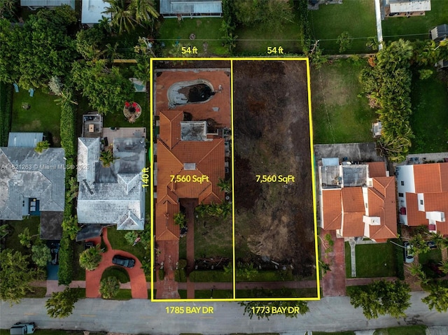 1785 Bay Dr, Miami Beach, FL 33141