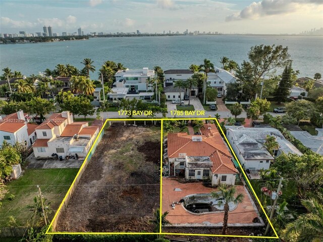 1773 Bay Dr, Miami Beach, FL 33141