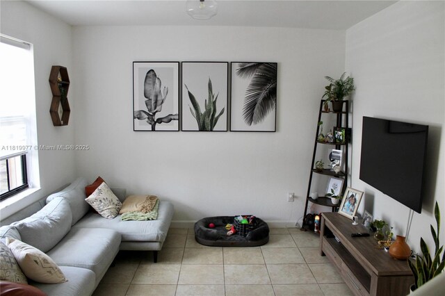 581 SE 32nd Ter, Homestead, FL 33033 - living area with light tile patterned floors