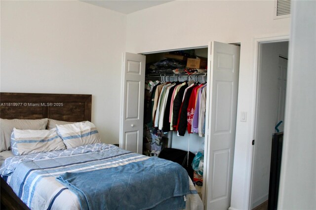 581 SE 32nd Ter, Homestead, FL 33033 - bedroom with a closet