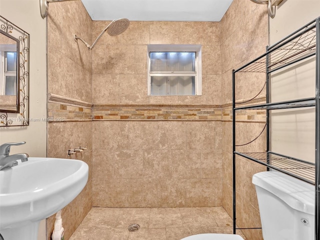 17320 SW 117th Ave, Miami, FL 33177 - bathroom featuring tiled shower