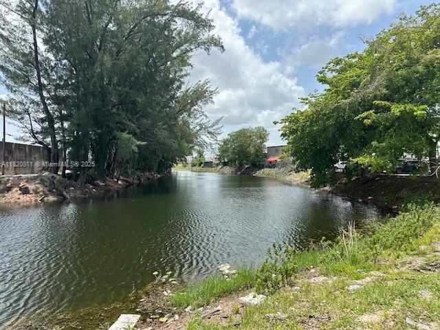 680 Superior St, Opa Locka, FL 33054 - photo 3