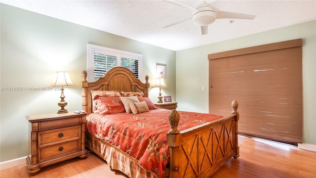 10123 Vestal Ct, Coral Springs, FL 33071 - bedroom with light wood-type flooring, a textured ceiling, and ceiling fan
