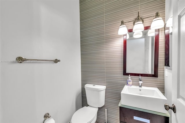 15631 SW 53rd St, Miramar, FL 33027 - half bath with vanity and tile walls