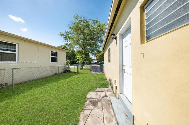 6428 Plunkett St, Hollywood, FL 33023 - view of yard