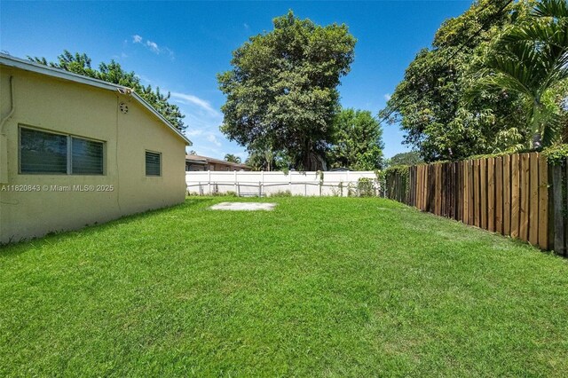 6428 Plunkett St, Hollywood, FL 33023 - view of yard