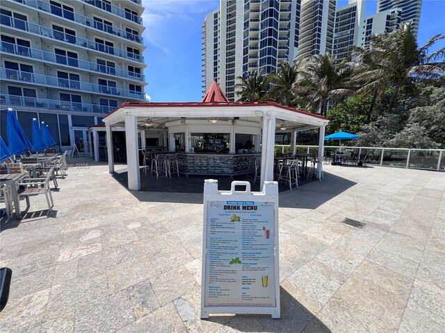 19201 N Collins Ave Unit 826, Sunny Isles Beach, FL 33160 - view of patio / terrace